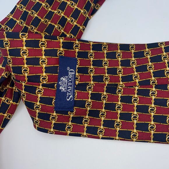 Stafford 100% Silk Red Blue Gold Chain Print Neck Tie Men's 67" Extra Long - Picture 4 of 5